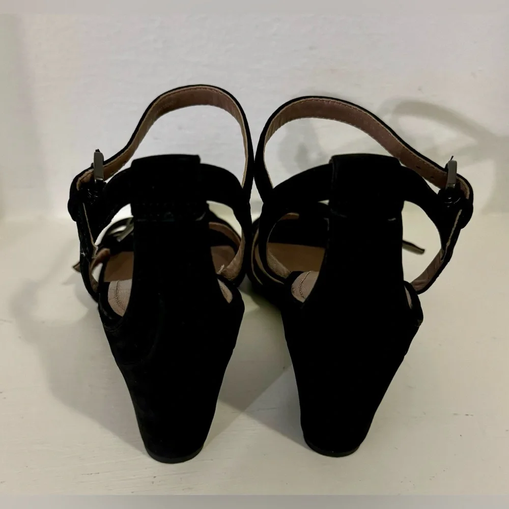 ECCO. Women's black suede sandals. Size-38 Soft, lightweight materials, elegant